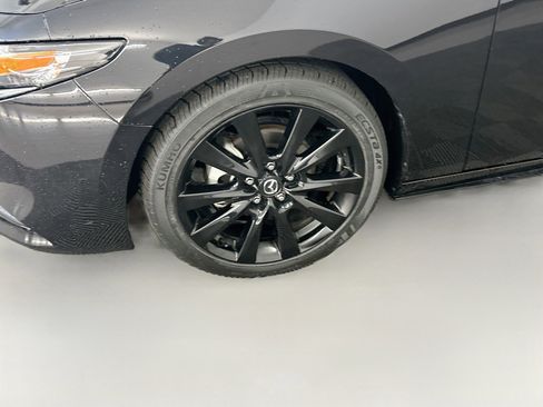 Used 2024 MAZDA MAZDA3 s FWD image 11