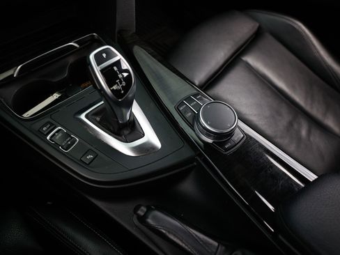 Used 2017 BMW 340i xDrive Sedan image 44