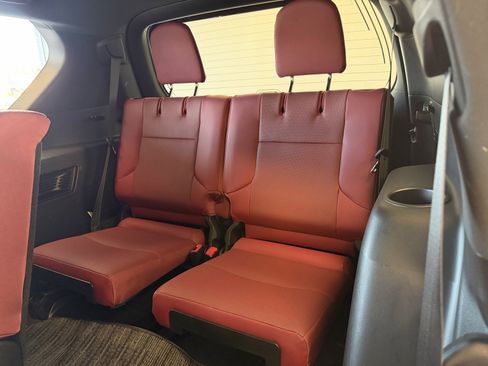 Used 2023 Lexus GX 460 Premium image 46