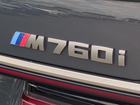 Used 2022 BMW M760i xDrive AWD/4WD image 13