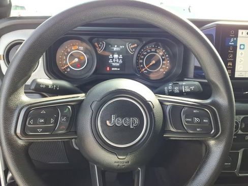 Used 2024 Jeep Wrangler Sport image 8