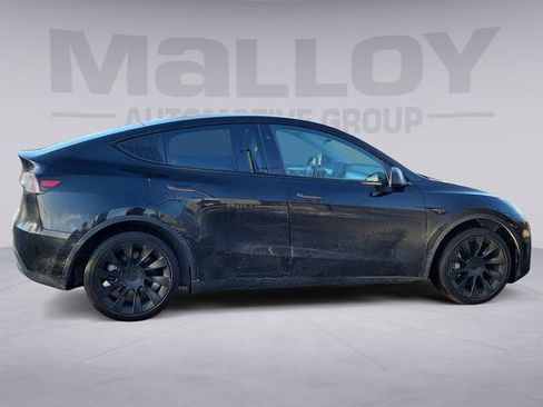 Used 2025 Tesla Model Y Long Range image 6