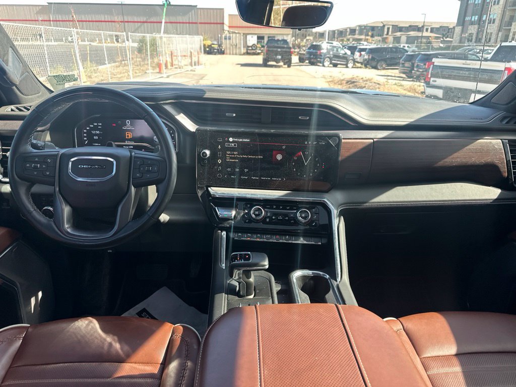 Used 2025 GMC Sierra 1500 Denali Ultimate AWD/4WD image 8