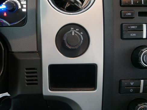 Used 2014 Ford F150 XLT image 30