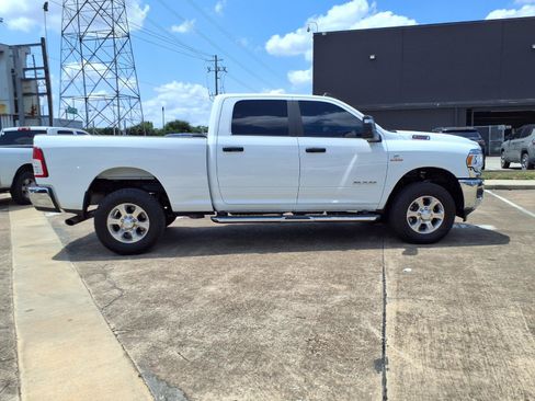 Used 2024 RAM 2500 Big Horn AWD/4WD image 26