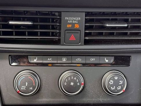 Used 2024 Volkswagen Jetta Sport FWD image 26
