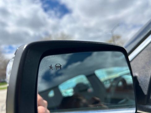 Used 2016 Chevrolet Malibu LT w/ Leather Package image 13