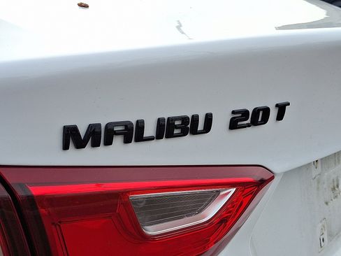 Used 2018 Chevrolet Malibu Premier w/ Premier Sun and Wheel Package image 32