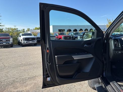 Used 2020 Chevrolet Colorado ZR2 image 30
