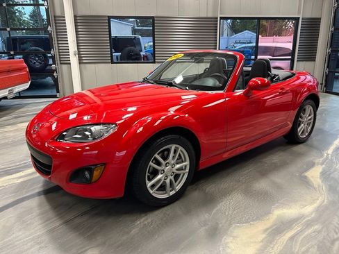 Used 2012 MAZDA MX-5 Miata Sport w/ Convenience Pkg RWD image 19