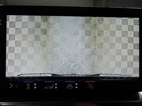 Used 2024 Chevrolet Silverado 1500 High Country image 19