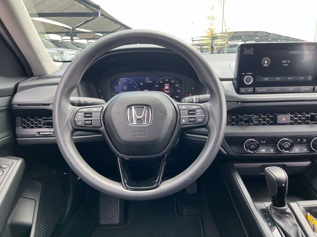 Certified 2025 Honda Accord LX image 16