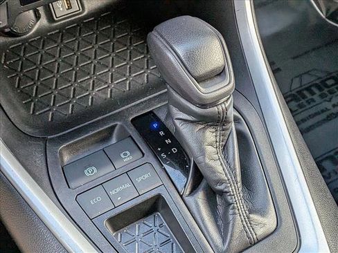 Used 2023 Toyota RAV4 XLE image 12