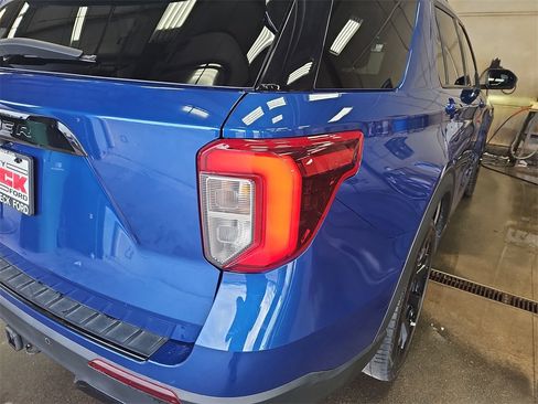 Used 2023 Ford Explorer ST-Line w/ Class IV Trailer Tow Package image 35