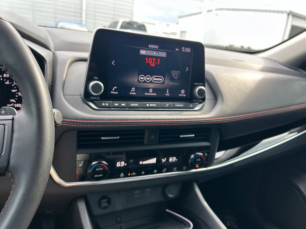 Certified 2025 Nissan Rogue SV w/ Rock Creek Premium Package AWD/4WD image 32