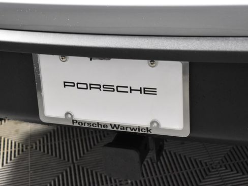 Used 2026 Porsche Macan AWD/4WD image 14