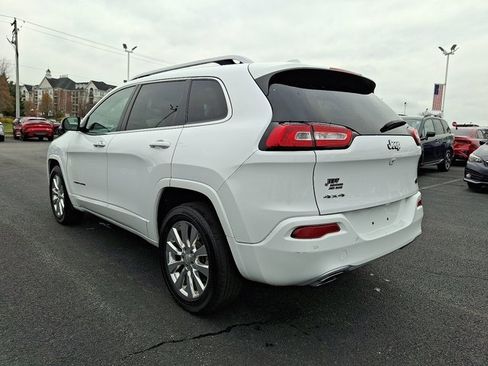 Certified 2018 Jeep Cherokee Overland image 4