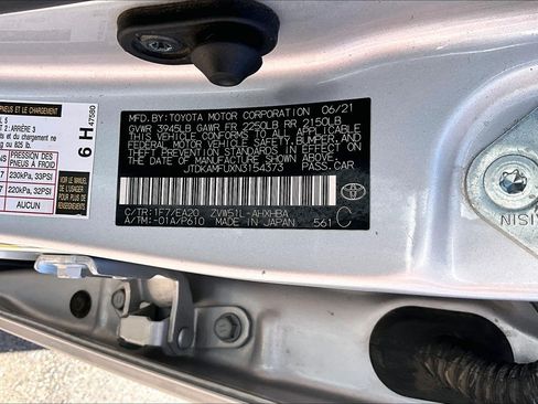 Used 2022 Toyota Prius XLE FWD image 33