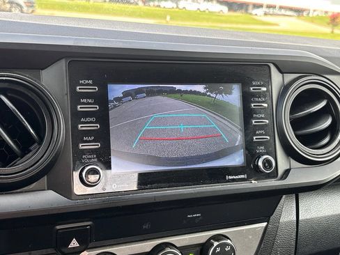 Used 2023 Toyota Tacoma SR RWD image 18