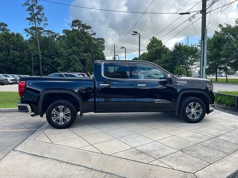 Used 2025 GMC Sierra 1500 SLT RWD image 4