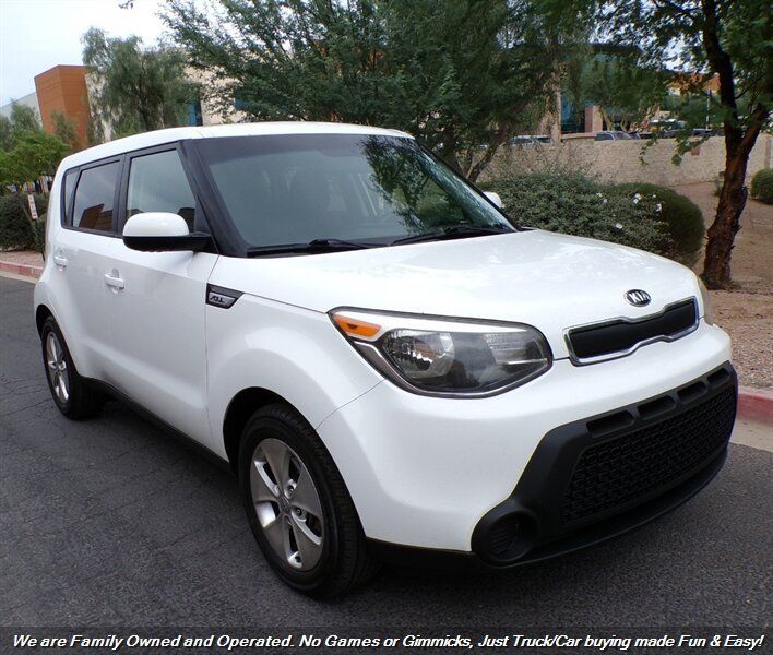Used 2016 Kia Soul FWD image 1