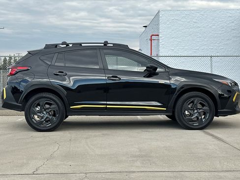 Used 2024 Subaru Crosstrek 2.5i Sport w/ Crosstrek Mirror Package AWD/4WD image 2