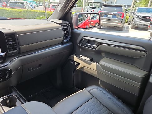 Used 2023 Chevrolet Silverado 1500 ZR2 w/ Technology Package image 15