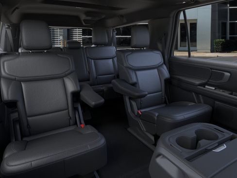 New 2026 Ford Expedition Max Platinum w/ Stealth Appearance Package AWD/4WD image 11