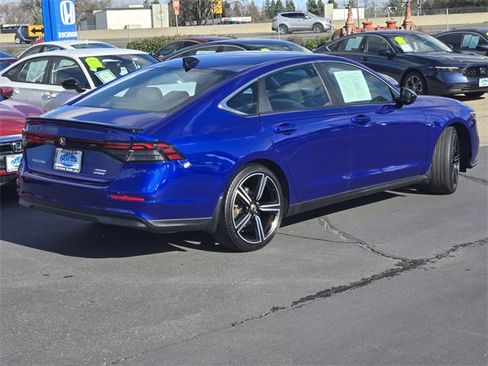 Used 2024 Honda Accord Sport image 4