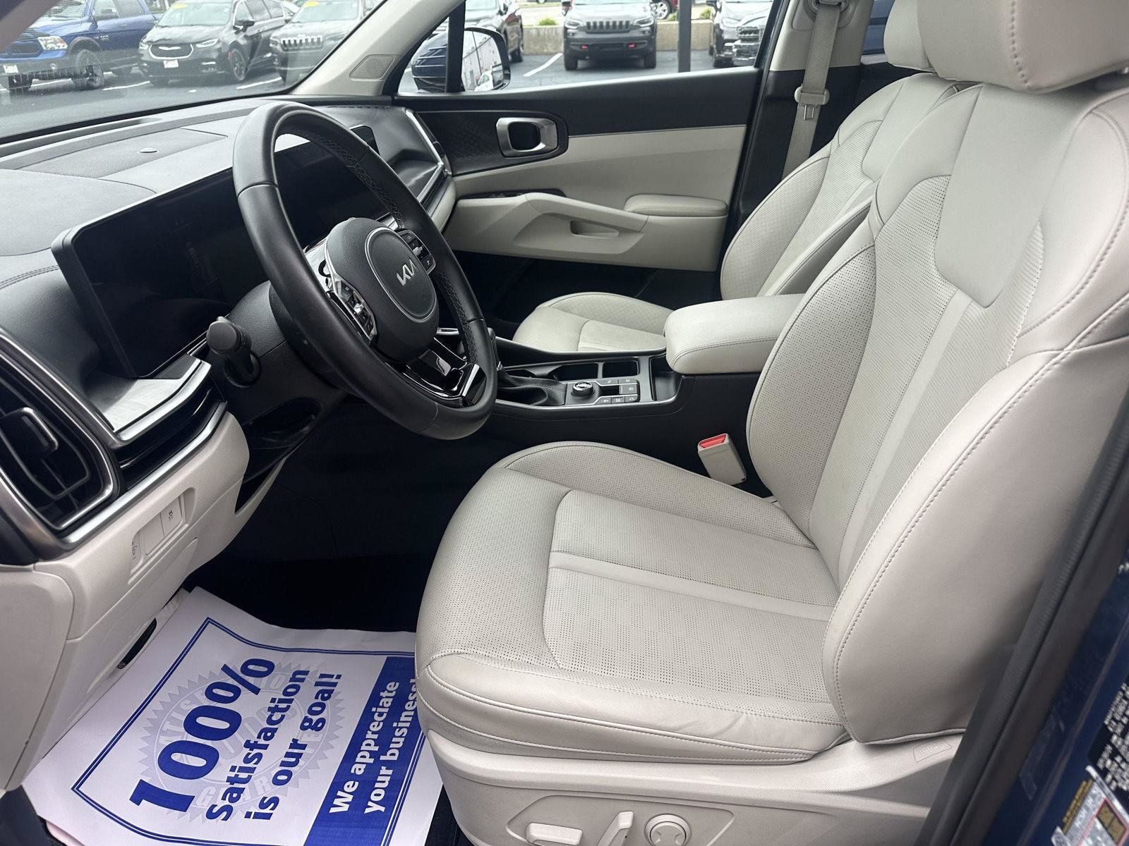 Used 2025 Kia Sorento S FWD image 20