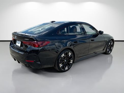 New 2026 BMW 430i w/ M Sport Package RWD image 3