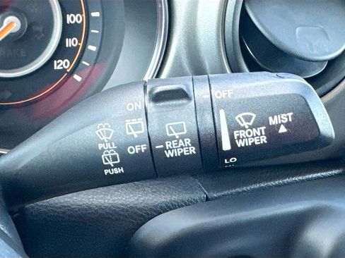 Used 2021 Jeep Wrangler Unlimited Willys image 15