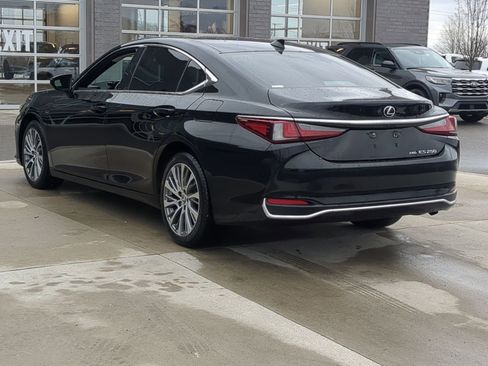 Used 2021 Lexus ES 250 w/ Premium Package image 5