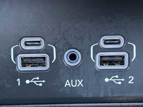 Used 2023 Jeep Grand Cherokee Summit image 30