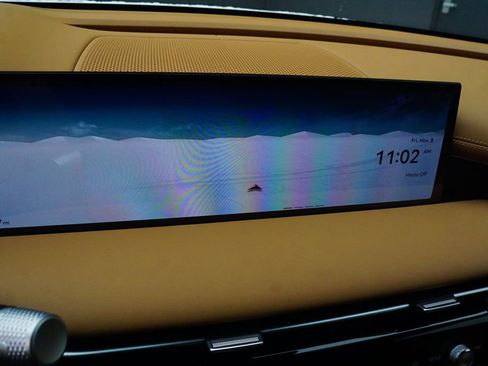 New 2025 Genesis G80 2.5T image 9