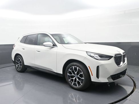 New 2026 BMW X3 xDrive30i w/ Convenience Package AWD/4WD image 3