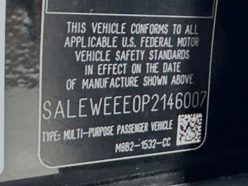 Used 2023 Land Rover Defender 110 V8 image 35