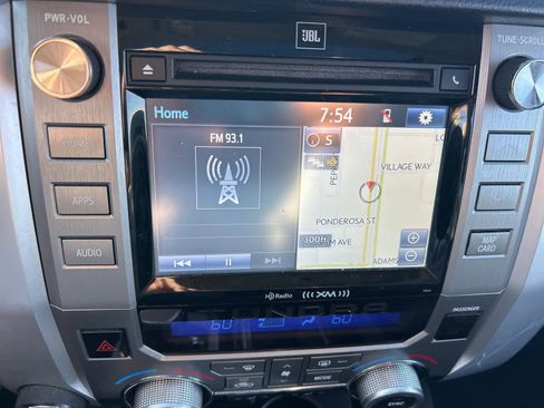 Used 2016 Toyota Tundra Limited w/ Limited Premium Package image 34