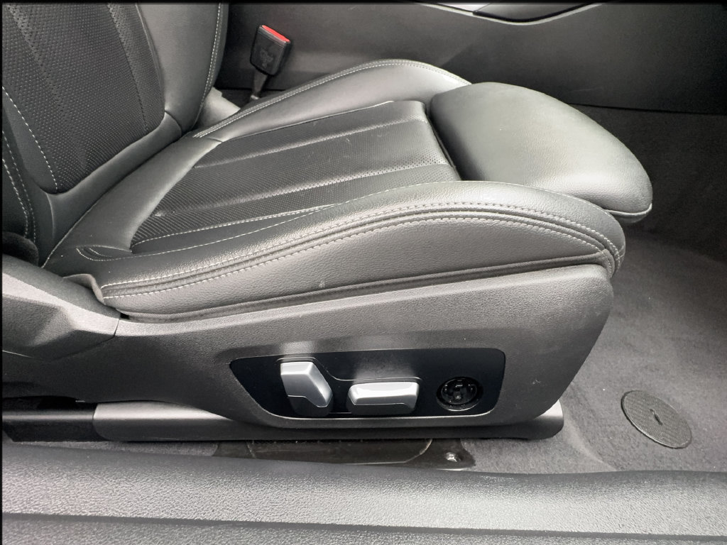 Used 2024 BMW 430i Convertible w/ Convenience Package RWD image 30