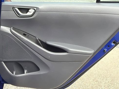 Used 2019 Hyundai Ioniq Limited image 15