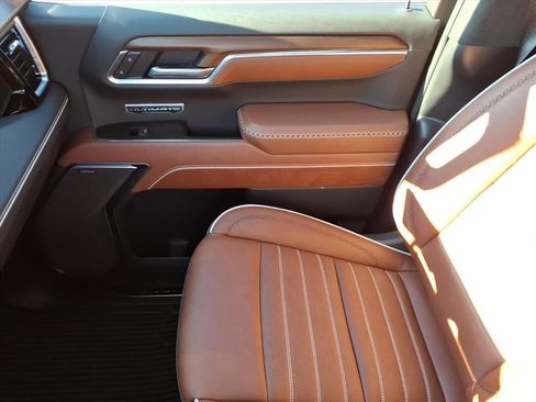 Used 2025 GMC Sierra 1500 Denali Ultimate image 32