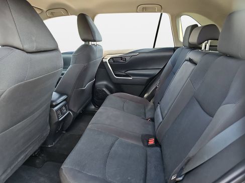 Used 2021 Toyota RAV4 LE w/ Carpet Mat Package (TMS) AWD/4WD image 19