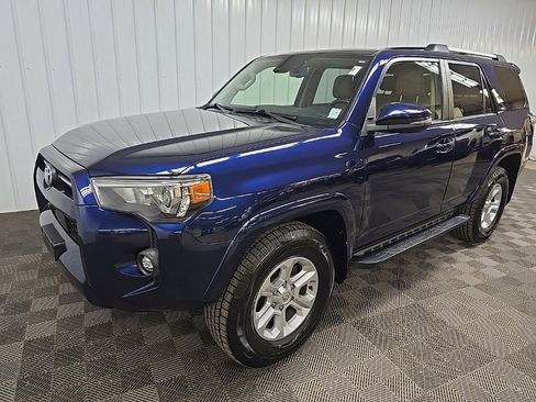 Used 2022 Toyota 4Runner SR5 Premium image 8