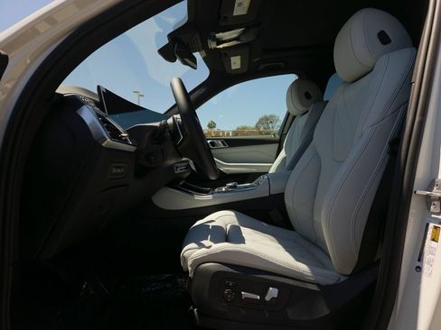 New 2026 BMW X5 sDrive40i w/ Parking Assistance Package RWD image 7