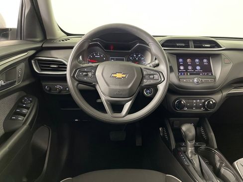 Used 2023 Chevrolet TrailBlazer LT image 15