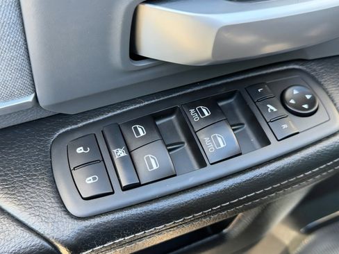 Used 2020 RAM 2500 Big Horn w/ Level 2 Equipment Group image 24