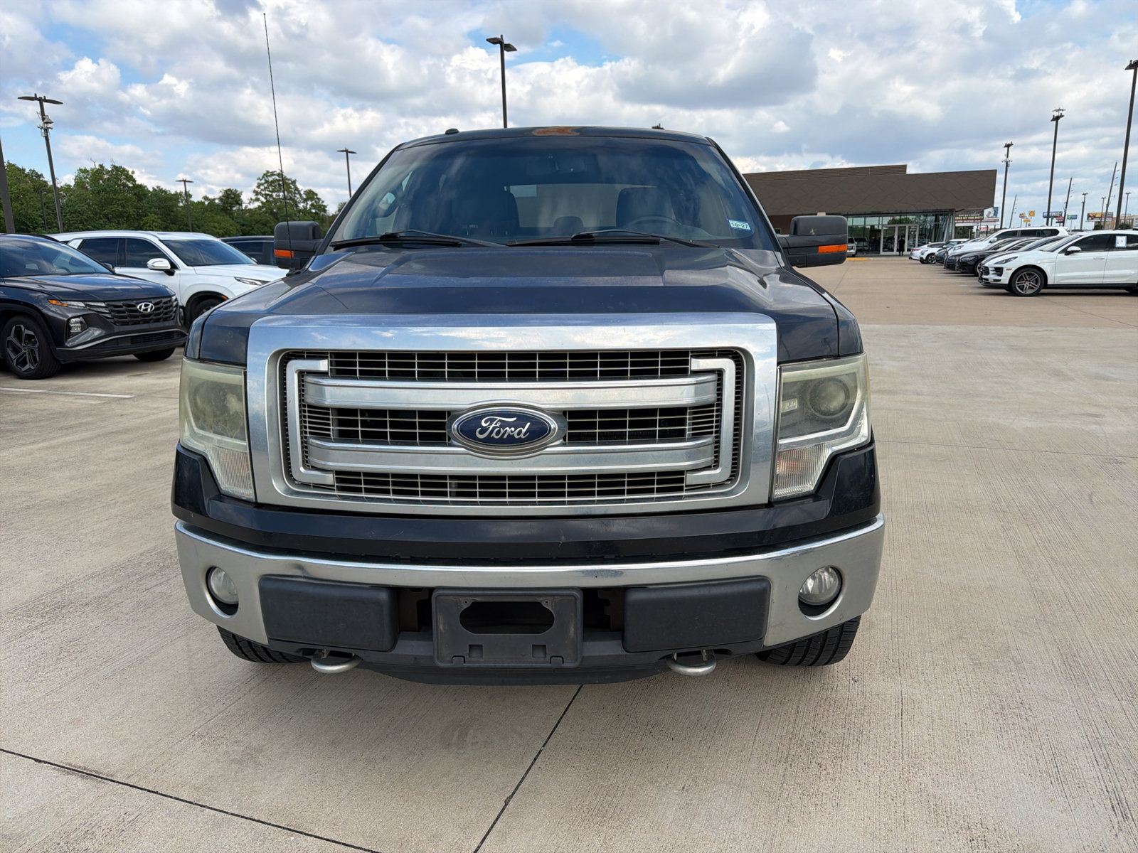 Used 2014 Ford F150 XLT w/ XLT Chrome Package AWD/4WD image 2