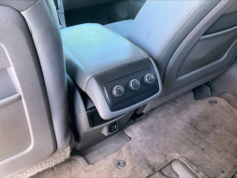 Used 2017 Chevrolet Traverse LT image 11