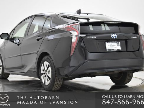 Used 2017 Toyota Prius Three image 17