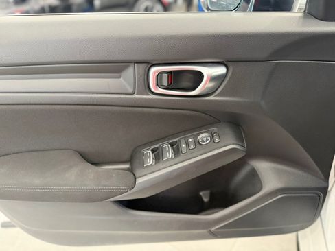 Used 2025 Honda Civic Sport image 10